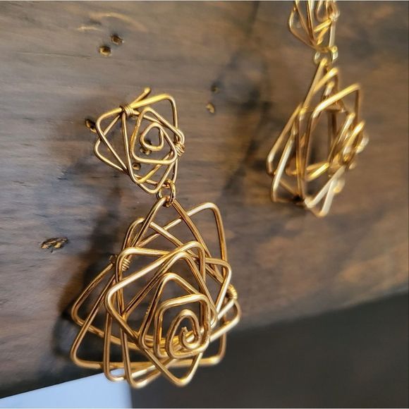 ✨️Host Pick✨️ New! Handmade earrings antique gold color unique triangular rose - Picture 3 of 5